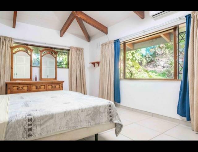 5 BEDROOM FREESTANDING FOR SALE IN CLANSTHAL